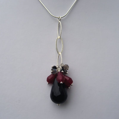 Pendant ear jacket multi-jewel sterling silver oval chain fuchsia jade black spinel grey labradorite and black onyx faceted drop Daphne Meesters Jewellery Designer Goldsmith The Hague Netherlands