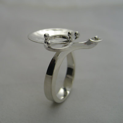 Cassiopeia constellation ring sterling silver balls twisted shank Daphne Meesters Jewellery Designer Goldsmith The Hague Netherlands
