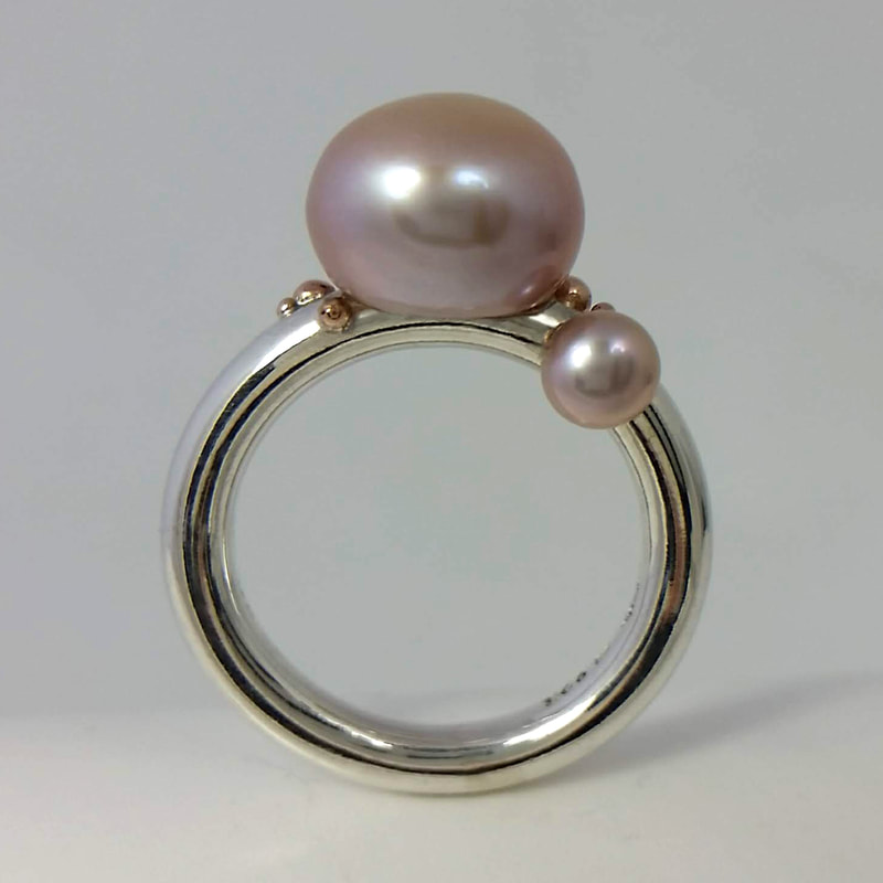 Sea foam ring 14K red gold balls sterling silver round shank pink pearls € 295,- Daphne Meesters Jewellery  Designer Goldsmith The Hague Netherlands